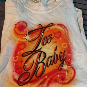 Leo baby Airbrush T-shirt 🧡